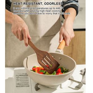 ชุดอุปกรณ์ครัวไม้สักอะคาเซียแท้ ชุดเครื่องครัวไม้แบบไม่ติดกระทะ ช้อนไม้ ตะหลิว พร้อมที่วาง - Product Image 3