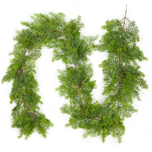 6フィートのリアルタッチシダー＆サイプレスクリスマスガーランド、屋外用季節装飾、冬の家の装飾に最適、本物の松のガーランド - Product Image 3