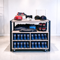 Portant à vêtements de vente au détail, structure métallique noire, base en bois, barre de suspension avec roulettes, autoportant, CE ETL, vente en gros
