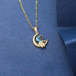 Space collana di moda a basso prezzo collana unica in oro in acciaio al titanio collana semplice luna e stella per le donne - Product Image 3