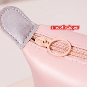Échantillon gratuit couleur bonbon imperméable PU boulette cosmétique sac de voyage sac de lavage sac portable organisateur maquillage <span class=keywords><strong>pochette</strong></span> sacs pour femmes - Product Image 4
