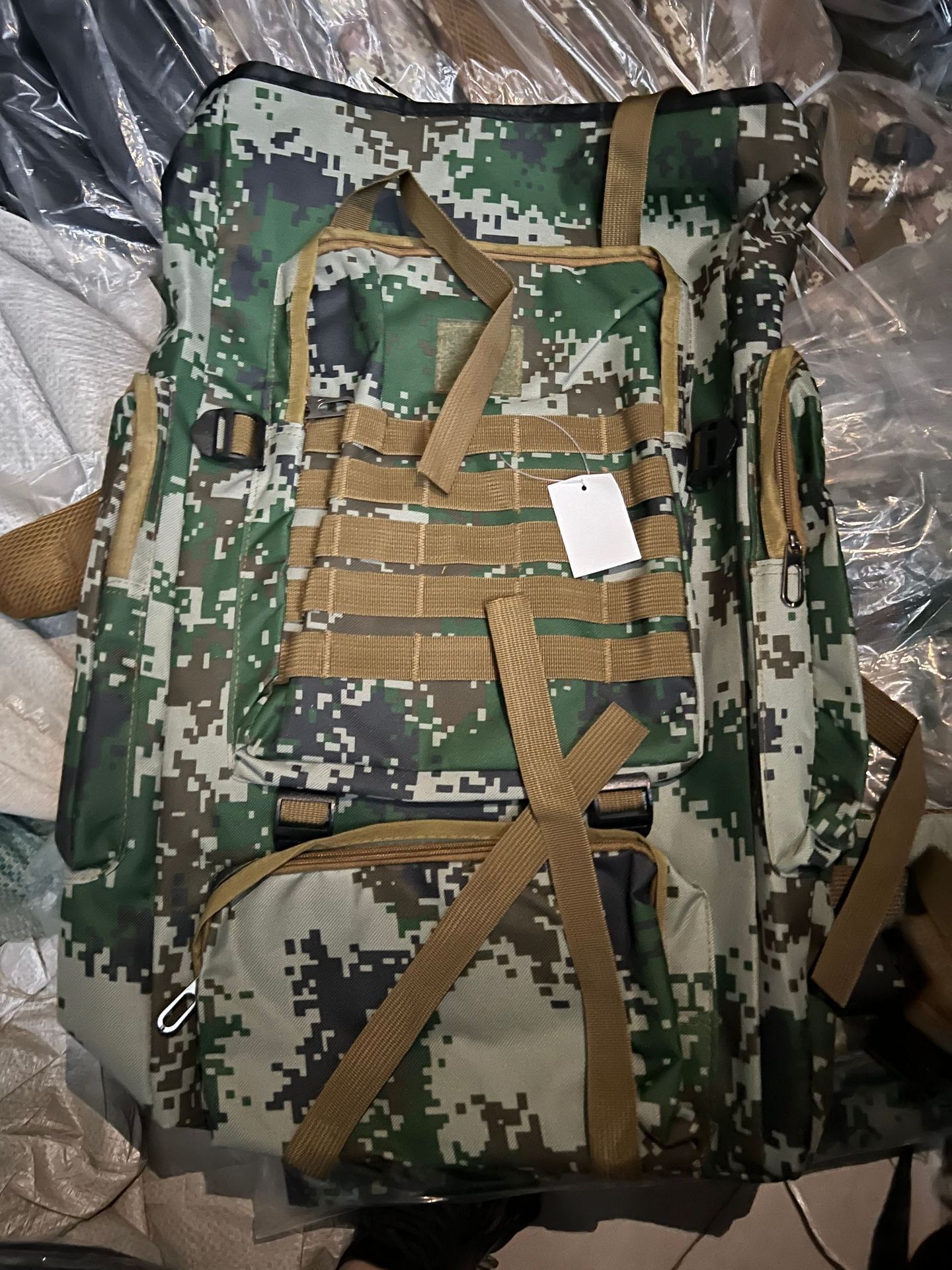 Imagen real de camuflaje verde.