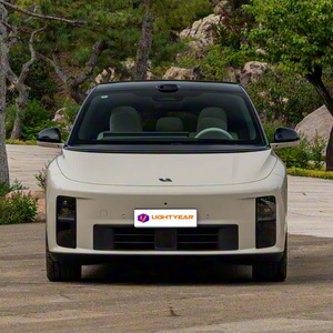 รถยนต์ไฟฟ้าไฮเทค Lixiang I6 SUV รุ่นใหม่ล่าสุด พร้อมชิป 8295 และหน้าจอ OLED ขนาด 15.7 นิ้ว เพื่อความบันเทิงไร้รอยต่อ - Product Image 3