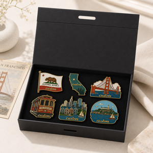 Set de pines esmaltados personalizados al por mayor de <span class=keywords><strong>San</strong></span> <span class=keywords><strong>Francisco</strong></span>: Caja de regalo con pines de la Puerta Dorada, teleférico, recuerdo turístico y insignias de la zona de la Bahía. - Product Image 1