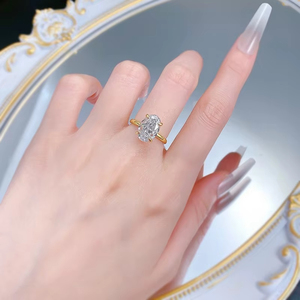 Anelli da Donna ZhuQian all'Ingrosso in Lega Placcata <span class=keywords><strong>Argento</strong></span> <span class=keywords><strong>e</strong></span> <span class=keywords><strong>Oro</strong></span> con Zirconia Cubica Ovale Scintillante - Gioielli Mozzafiato - Product Image 4