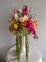 Centre de table rose vif d'été, fleurs vertes suspendues pour allée, Calla Lily Real Touch, chemin de table floral pour allée, Amaranthus