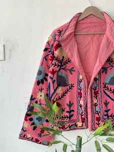 Chaqueta bordada Suzani hecha a mano, abrigo de algodón acolchado bohemio, prendas de vestir exteriores bordadas florales, moda étnica tradicional para mujer - Product Image 3