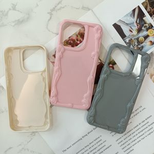 Custodia per iPhone 16 15 14 17 Pro Max da Donna, Stile Ondulato 3D, Protezione Antiurto, Colore Crema - Product Image 3