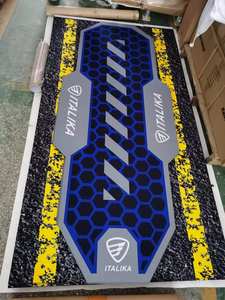 Tapis de moto 78,7 x 29,5 pouces, tapis de sol de garage lavable, antidérapant, absorbant l'huile, avec support en caoutchouc, antimicrobien, rembourré, anti-taches - Product Image 5