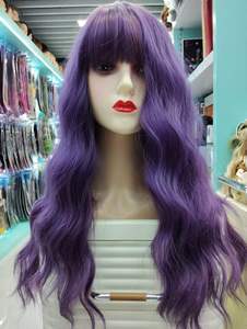 Perruque synthétique naturelle dégradée violet, résistante à la chaleur, longue, bouclée, ondulée, avec <span class=keywords><strong>frange</strong></span>, volumineuse, facile à utiliser, <span class=keywords><strong>cheveux</strong></span> lisses - Product Image 3