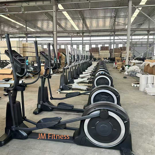 Complete Gym Setup Commercial Treadmill Spin Bike Stair Master Elliptical Machine Everything for a Gym in China