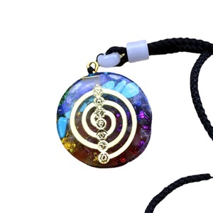 Collier pendentif en résine cristalline, géométrique, avec serti rond, pour usage quotidien, unisexe, fabriqué à Lianyungang - Product Image 5