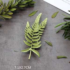 Pin Enamel Tanaman Hijau Buatan Tangan Kreatif dan Indah, Corsage Wanita, Pin Mutiara Retro, Aksesoris Mantel, Perhiasan - Product Image 4