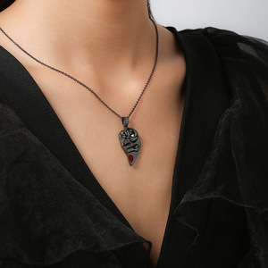 Collier Cœur <span class=keywords><strong>Squelette</strong></span> Noir en Métal avec Pendentif Amour Rouge pour Femme et Homme, Bijou de Couple Crâne, Chaîne de <span class=keywords><strong>Cou</strong></span> Punk Personnalisée, Cadeau - Product Image 5