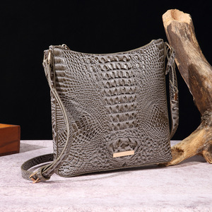 2025 vente chaude poche bandoulière rétro femmes sac multicolore Crocodile motif Brahman - Product Image 4