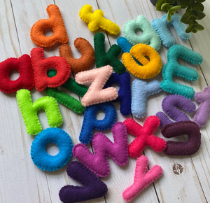 Letras del Alfabeto de Fieltro Hechas a Mano, Educativas, Montessori, para Juego de Imitación, Marca Mofelt - Product Image 4