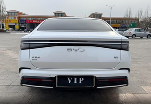 Voitures d'<span class=keywords><strong>occasion</strong></span> BYD Seal DM 2024 Édition Honor DM-i 1.5L 121KM Modèle Luxe <span class=keywords><strong>Hybride</strong></span> Rechargeable Véhicules d'<span class=keywords><strong>occasion</strong></span> certifiés - Product Image 4