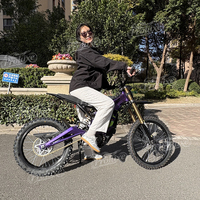 Moto tout-terrain électrique Surron Light Bee X 10000W 72V 35Ah de haute valeur, couleurs noir, vert, violet, rose - Prix abordable