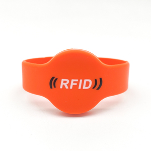 Pulsera/pulsera de silicona RFID impermeable NFC funcional de precio barato de alta calidad - Product Image 1