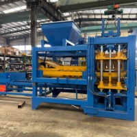 Machine automatique de fabrication de pavés routiers QT8-15 pour matériaux en béton