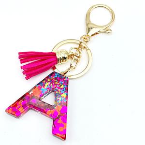 سلسلة مفاتيح نسائية عصرية حمراء وردية سلسلة أكواب راتنج جديدة ملحق بحروف إنجليزية شرابة بولي كلوريد الفينيل مطاط أكريليك نمط عابر للحدود - Product Image 5