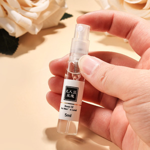 น้ำหอมกลิ่นหอมสดชื่นแบบพกพาใช้ง่ายสูตรอ่อนโยนสำหรับเดินทางทุกวัน - Product Image 3