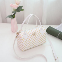 Pillowcase 2026 Fashion Outward Retro Mobile Bag Small Trendy Trendy Korean Style Makeup Bag for Women