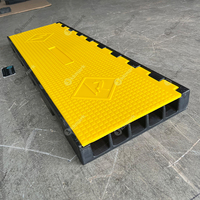 Rampe de protection de câbles à 5 canaux en caoutchouc TPU durable, couvre-tuyau emboîtable pour scènes et événements extérieurs