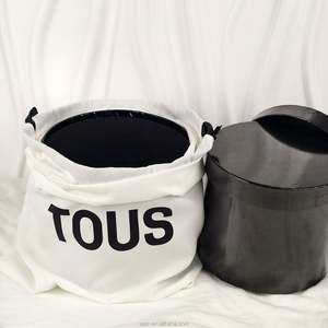 Sac en coton recyclable imprimé à l'écran avec logo personnalisé de la marque USM, écologique, doux, blanc, avec cordon de serrage, sac anti-poussière - Product Image 6