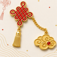 Broche à pompon, Pendentif Nuage Auspicieux, Épingle en émail souple, Bijoux du Nouvel An Chinois, Badges métalliques personnalisés, Vente en gros, Usine OEM