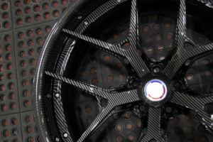 XINLAI Oferta Especial Rines Forjados de 2 Piezas en Fibra de Carbono Personalizables 5x120 5x112 5x114.3 de <span class=keywords><strong>18</strong></span> a 24 Pulgadas para Lamborghini Ferrari - Product Image 4