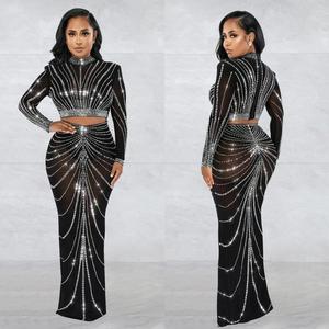 Ensemble deux pièces Lang Jun : Robe longue moulante sexy en maille noire avec estampage à chaud et effet diamant pour spectacles en boîte de nuit et bars - Product Image 3