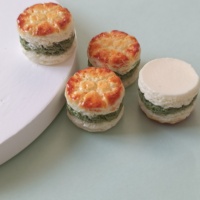 100 pièces Mini pain Pizza Toast Dessert modèle mignon Mini gâteau maison de poupée ornement fée jardin Miniatures