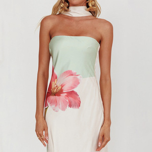 Vestido Largo de Satén sin Tirantes con Estampado Floral, Elegante y Ajustado, para Eventos Nocturnos - Product Image 3