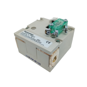 Interruptor Jungheinrich 04963037, Botón de Parada de Emergencia con Rodamiento de Plástico para Uso Seguro en Almacenes - Product Image 2