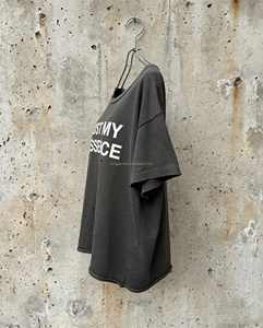 เสื้อยืดคอตตอนหนา 300gsm สำหรับผู้ชาย พิมพ์ลายตามสั่ง ทรงโอเวอร์ไซส์ ล้างสีแบบแอซิด ทรงบ็อกซี่ คอริบเนค ตัวสั้น ทรงหลวม - Product Image 2