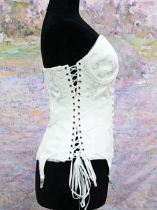 Corset élégant à bretelles et décolleté cœur, en jacquard, avec jarretière à lacets, haut sculptant la taille avec baleines, pour séance photo de lingerie de mariée - Product Image 5