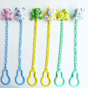 China wholesale plastic clips for pacifiers doll pacifier chain