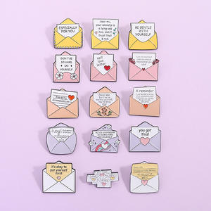 15 Stijlvolle Schattige Envelop Broche Creatieve Cartoon Inspirerende Engelse Citaten Brief Zachte Emaille Reversspeld Badge - Product Image 2