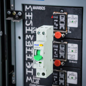 Doğu yüksek kalite OEM ODM <span class=keywords><strong>RCBO</strong></span> artık akım işletilen devre kesici 25A 32A 40A 1P + N YW5S1E-40 - Product Image 4