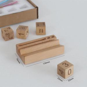 Calendario de escritorio de madera ECHO de 134 mm x 76 mm x 33 mm, calendario de mesa perpetuo con impresión digital para el hogar, la oficina, regalo decorativo - Product Image 1