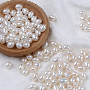 ไข่มุกน้ำจืดทรงข้าวสาร เกรด 3A ธรรมชาติ ขนาด 6 มม. สีขาว สำหรับงาน DIY เครื่องประดับ ต่างหู และจี้ - Product Image 1