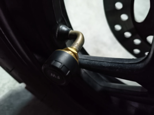 Солнечная система контроля давления в шинах для мотоциклов (TPMS) с отображением данных в реальном времени, функцией часов и сменной батареей - Product Image 6