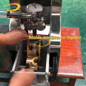 Machine de fabrication de boulettes plus facile à utiliser Fatayer formant la machine automatique de pliage de Samosa Machine de fabrication de boulettes de Samosa - Product Image 2