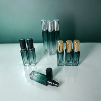 Flacon de parfum à dégradé vert, rechargeable, mini atomiseur de voyage, flacon pulvérisateur carré vide avec bouchon doré, argenté ou noir