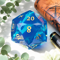 Dés géants bleu foncé faits à la main en forme de diamant polyédrique D20 50MM en résine pour les jeux de table D&D TTRPG-DD7-D20 50MM