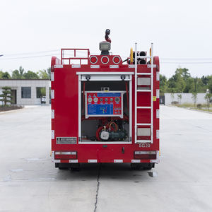 Prix usine nouveau 4x2 DFAC Dolica 2.5 tonnes Diesel carburant réservoir d'eau camion de pompiers Shanghai Rongshen pompe à incendie <span class=keywords><strong>PS</strong></span> 30 feu pistolet citerne - Product Image 6