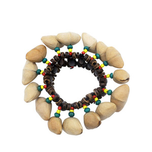 Bracelet et chevillère élastiques faits main en coquillages naturels, cadeau artisanal pour le yoga, la méditation et la décoration - Product Image 6