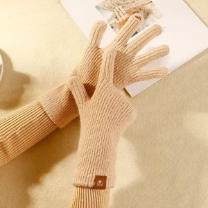 ถุงมือผู้หญิงแบบนิ่มสไตล์เกาหลีสำหรับฤดูหนาวและฤดูหนาวสีพื้นพื้นทัชสกรีนได้, ถุงมือขนสัตว์กันหนาวสำหรับสตรีพิมพ์ลายอินเทอร์เน็ตยาวให้ความอบอุ่นสำหรับฤดูใบไม้ร่วงและฤดูหนาว - Product Image 2