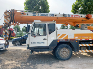 รถเครนมือสอง Zoomlion QY25V รถบรรทุก25ตันเครื่องยนต์ Hangfa - Product Image 3